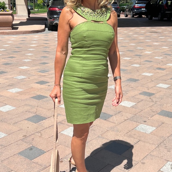 Adrianna Papell dress beaded collar size 6 in good preowned condition. - Picture 1 of 8